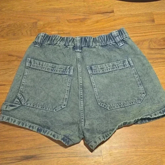 Wild Fable High-Rise Jean Shorts 4 - Picture 3 of 3
